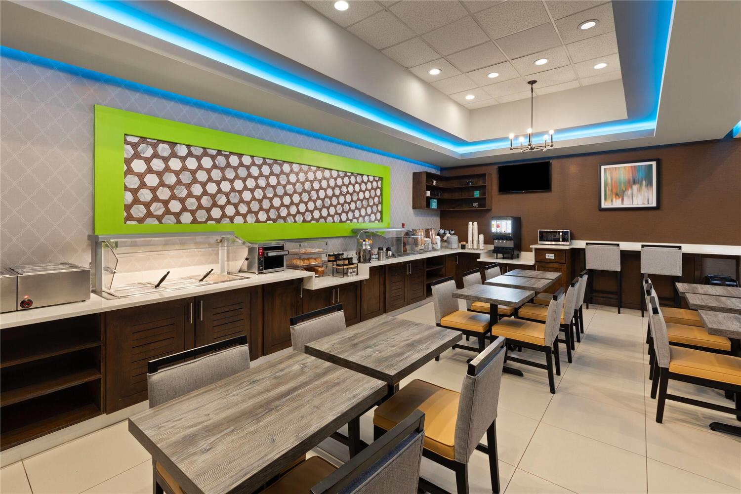 Ramada By Wyndham El Paso 25/38