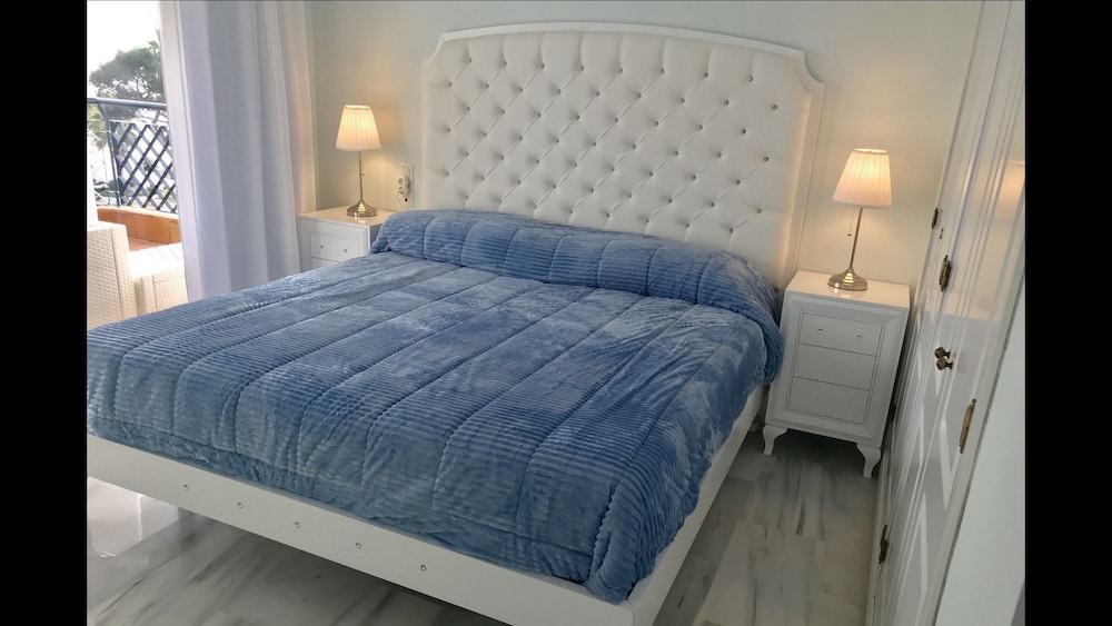 Mi Capricho Beachfront Apartment - Sitio De Calahonda 35/50