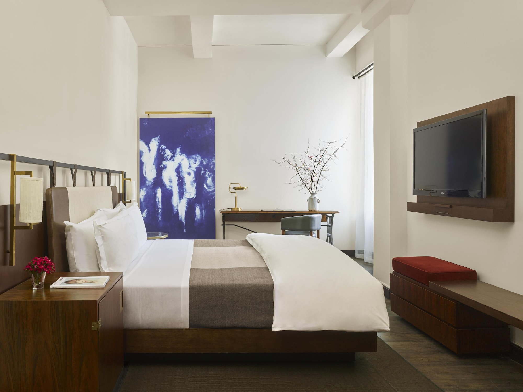STUDIO, KING BED