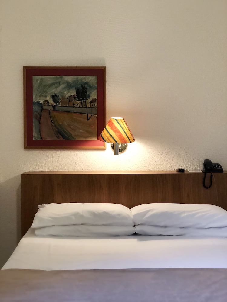 Rojas All Suites Hotel 24/56