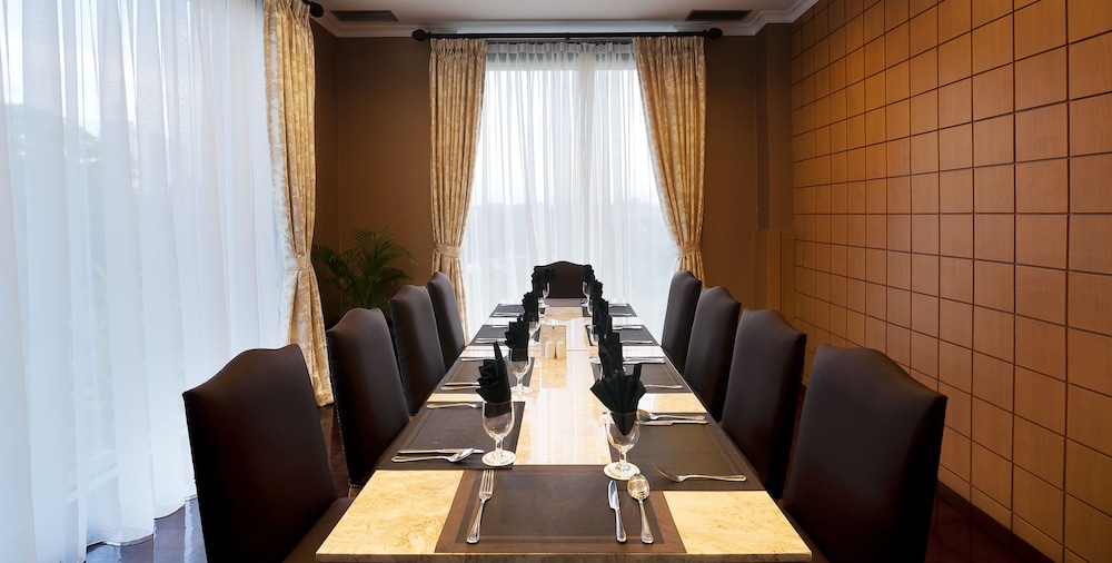 Royal Kuningan Hotel 49/60