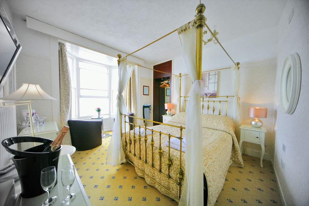 Gwesty Marine Hotel 33/50