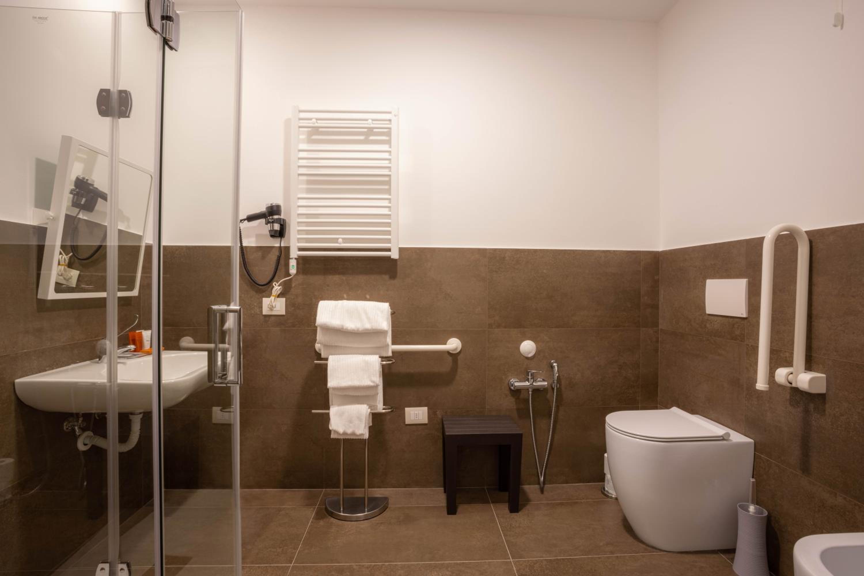 Room, King Bed, Accessible