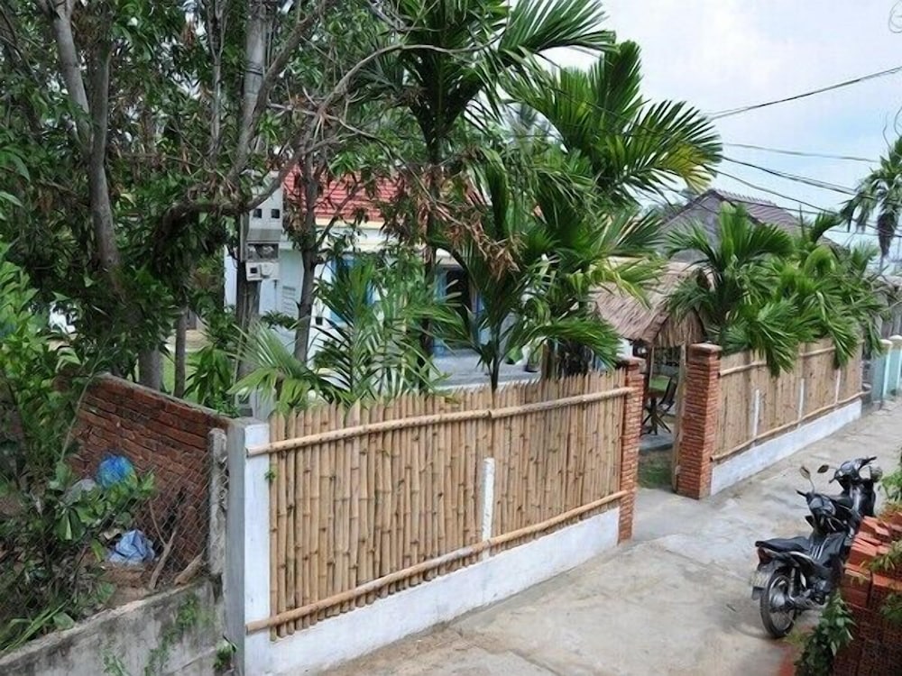 Local Beach Homestay 26/31