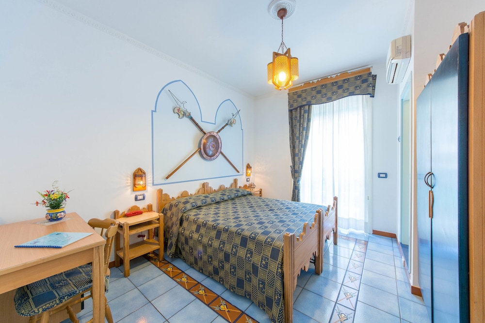 Albergo Riviera 7/46