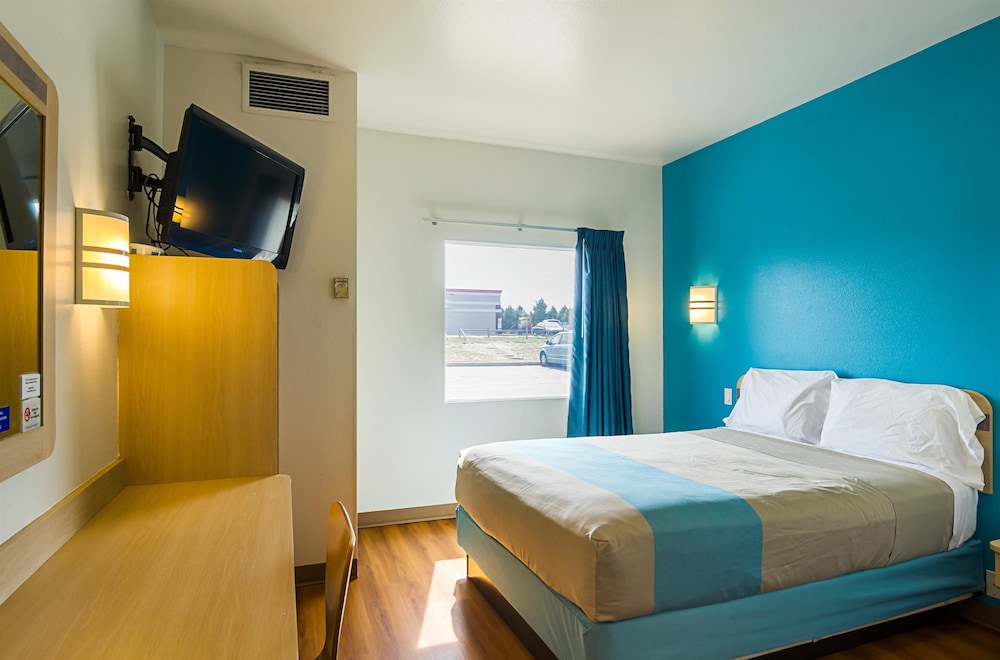 Motel6 Wheatland, WY 19/58