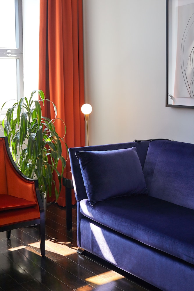 Hotel St Paul 38/53