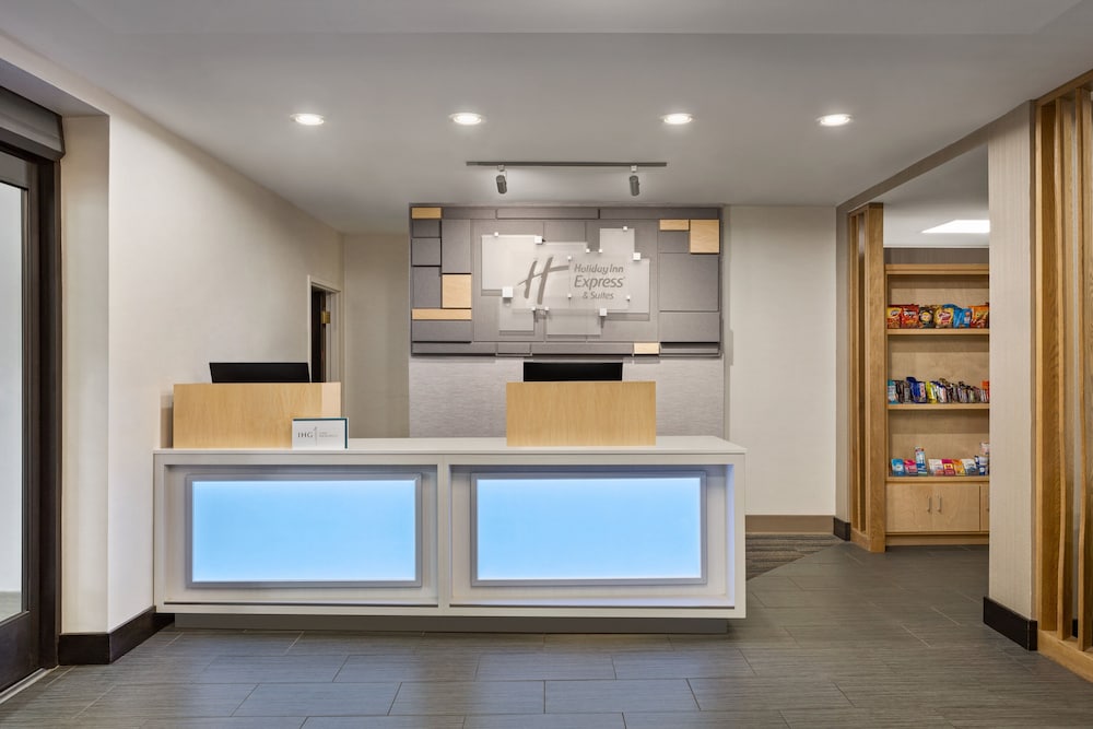 Holiday Inn Express Hotel And Suites Greenville Downtown 22/82