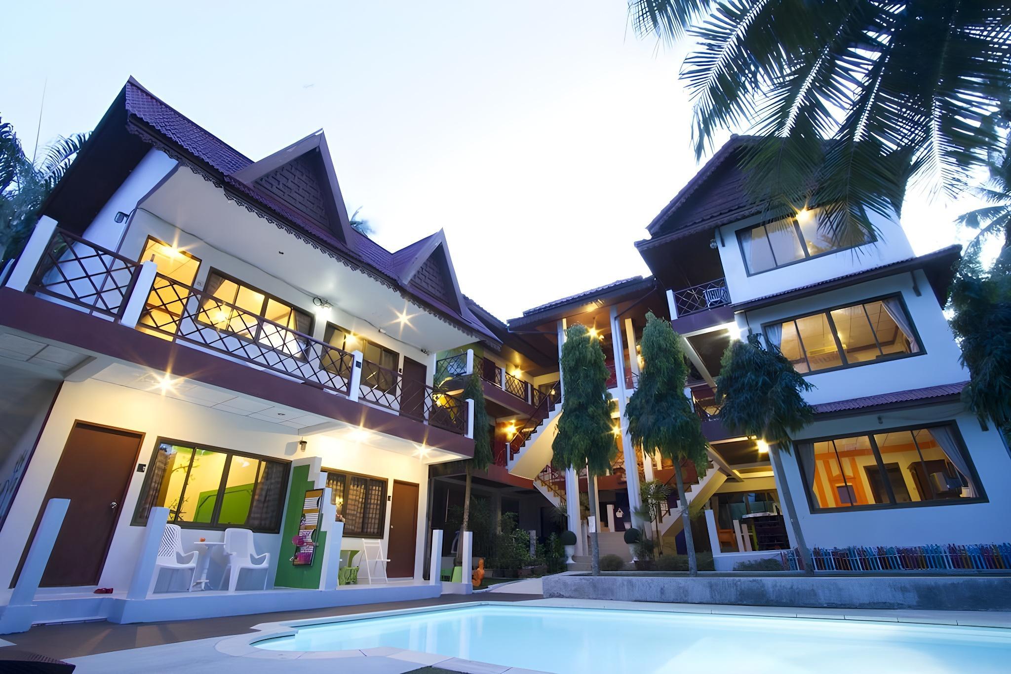 VILLA, TWIN BEDS