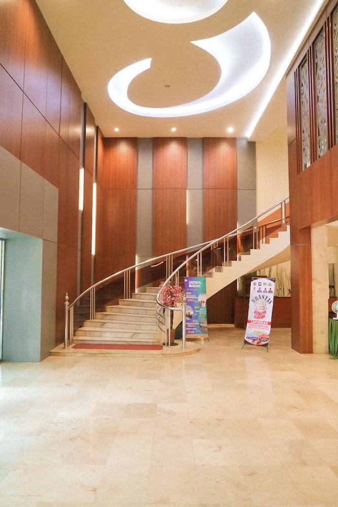 HOTEL MARIAT SORONG 52/54