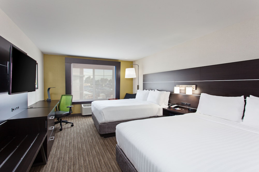 Holiday Inn Express Hotel Suites Oakland Airport 20/55