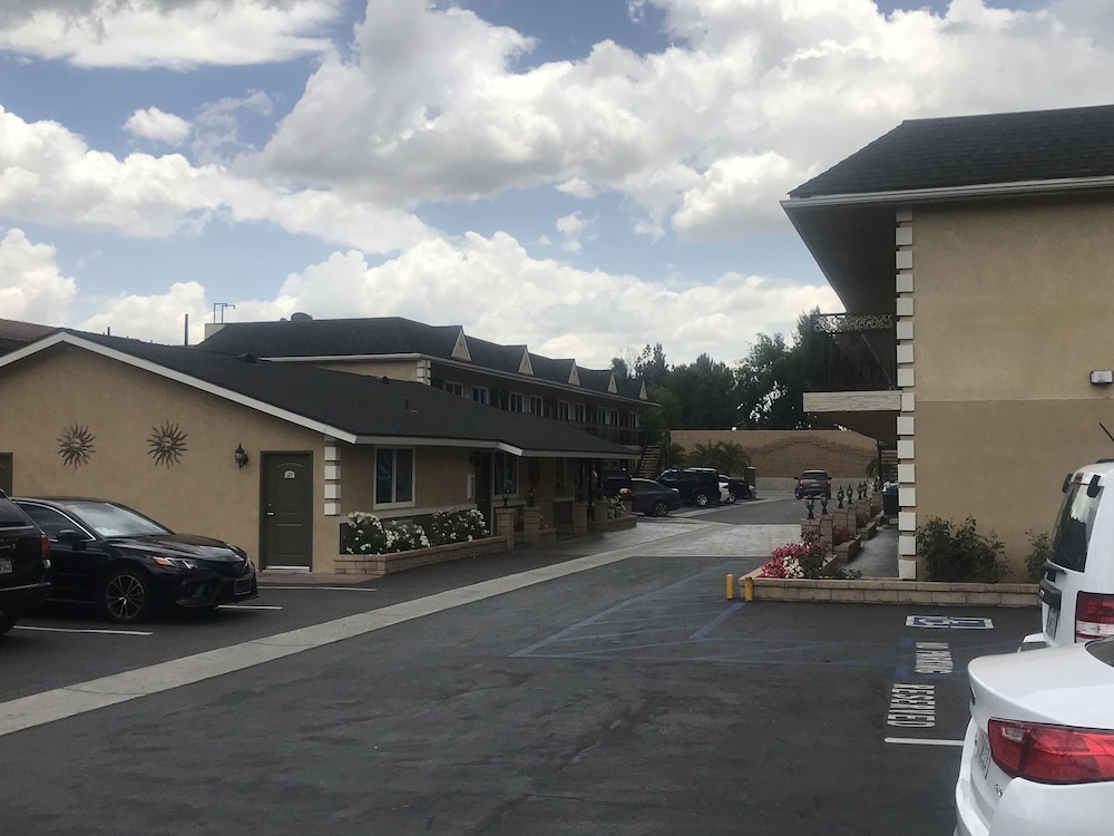 Walnut Inn & Suites 29/44