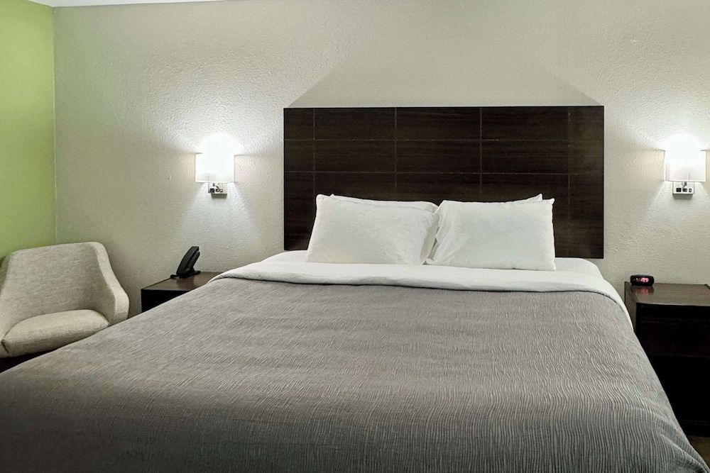 STANDARD, KING BED