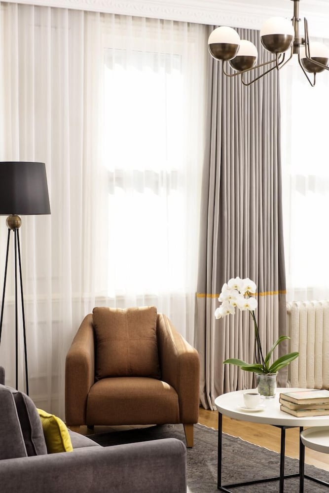 Nevv Bosphorus Hotel & Suites 38/68