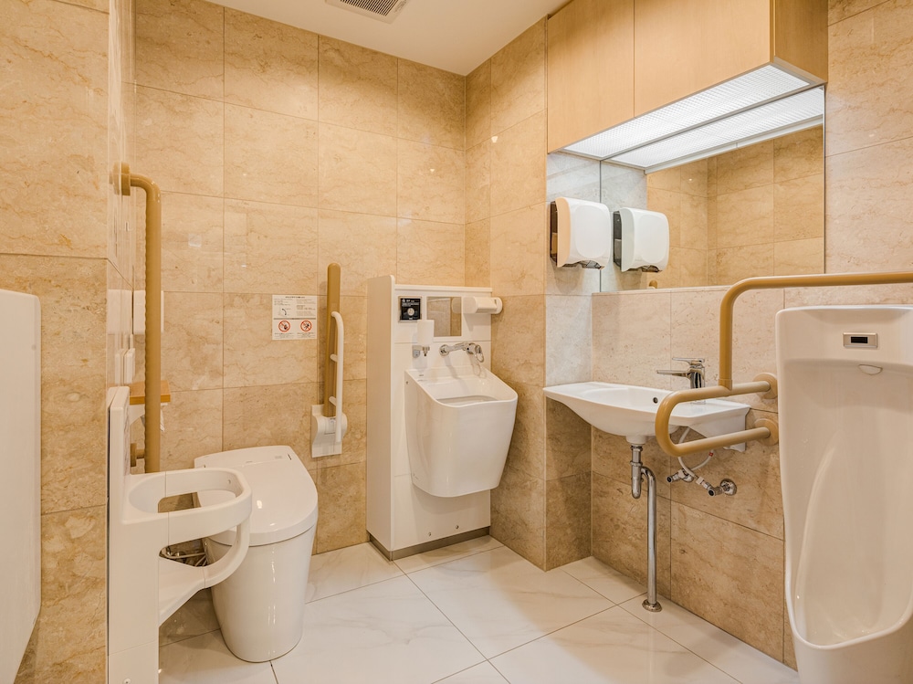 Toyoko Inn Kasukabe-eki Nishi-guchi 37/38