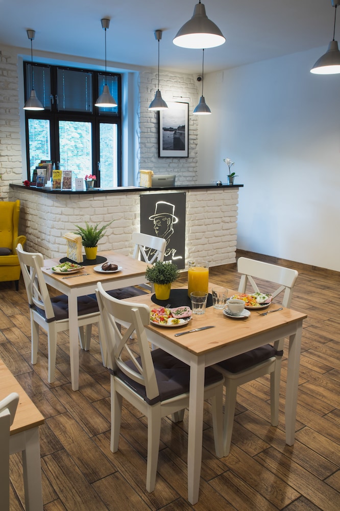 Bohem Prague Hotel 49/54