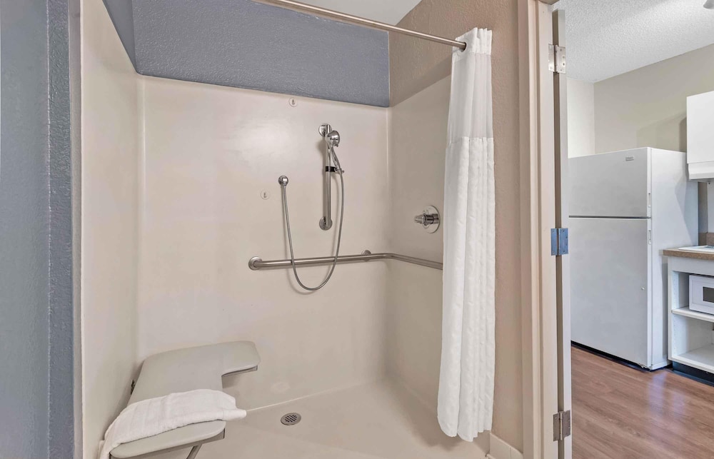 Extended Stay America - Charlotte - Tyvola Rd. 46/48