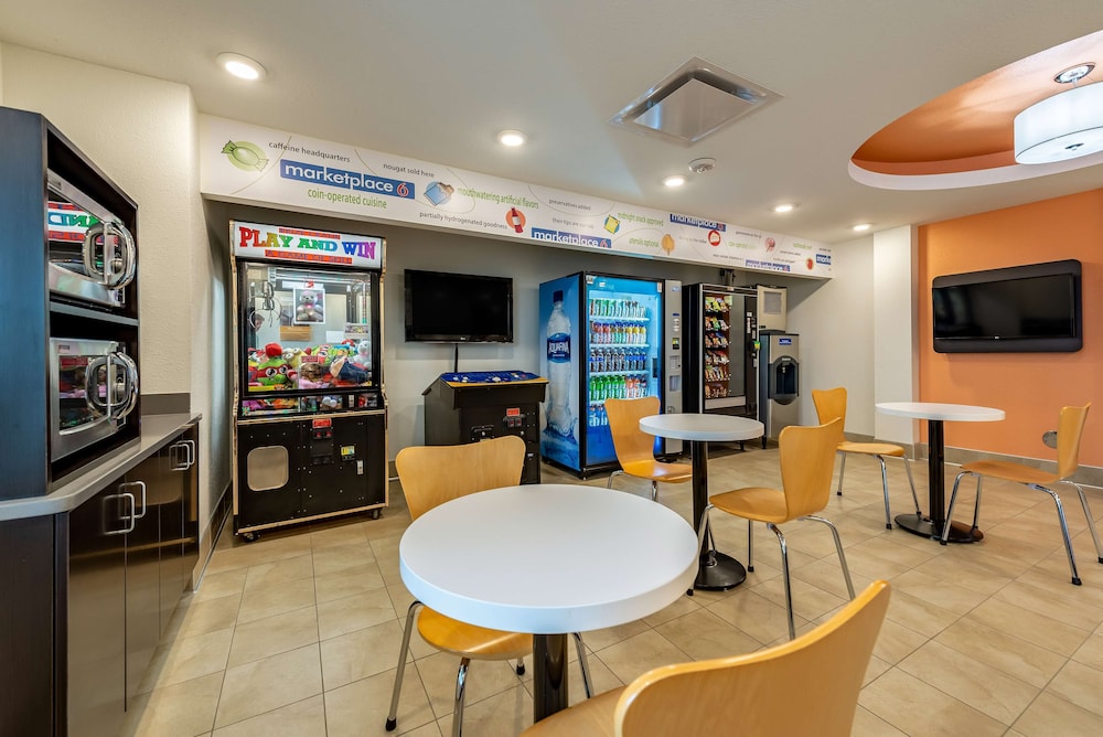 Motel6 Mankato, MN 43/60