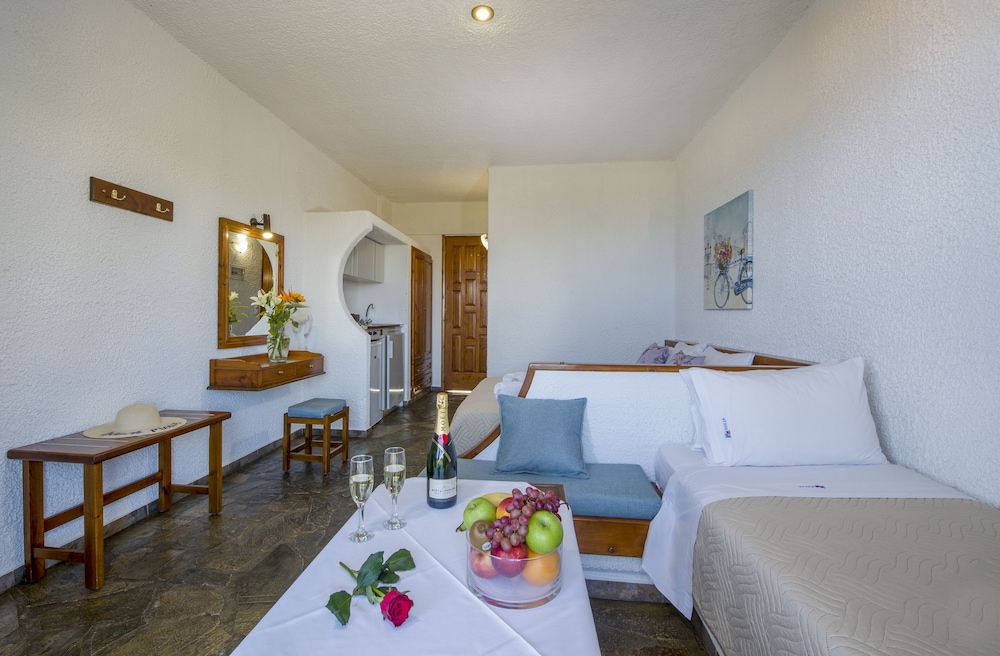 Folia Hotel Apartments 36/50