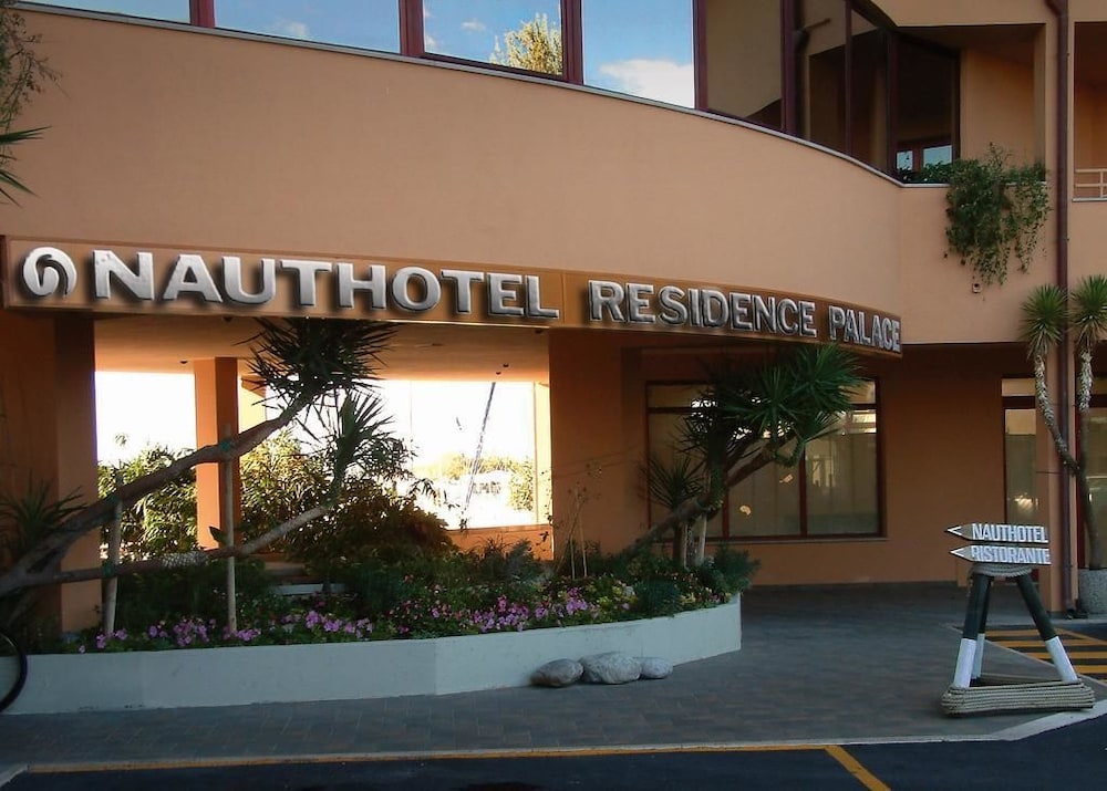 Nauthotel Porto San Vito 1/50