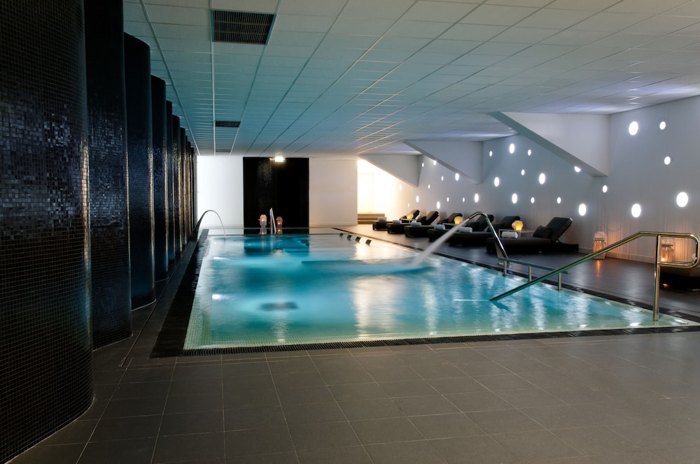 Open Village Sports Hotel Amp Spa Club 26/47