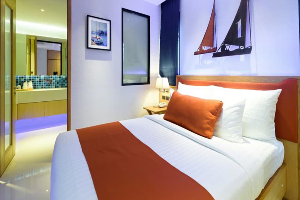 Deep Blue Z10 Pattaya 17/42