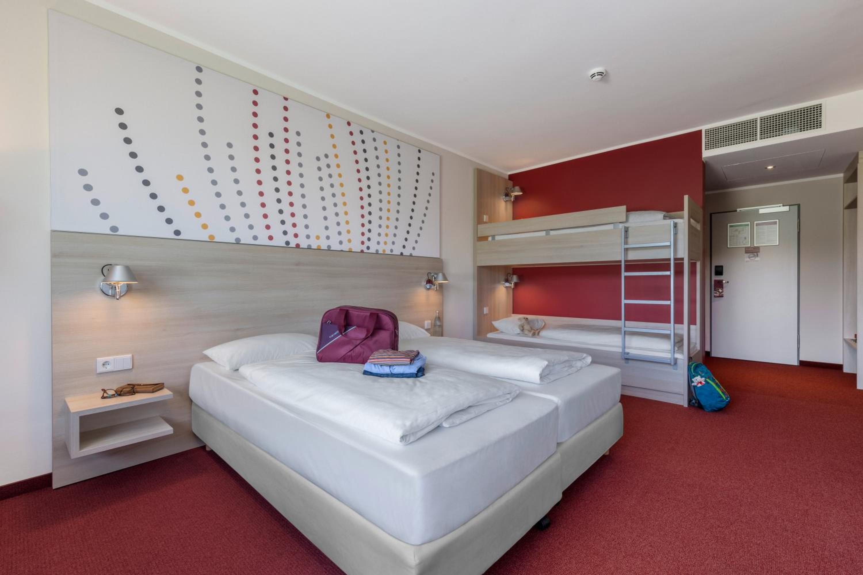 Standard, Bunk Bed