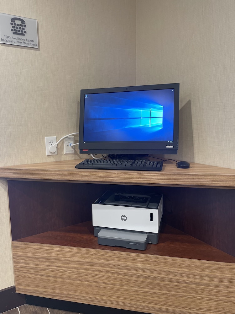 TownePlace Suites by Marriott Grand Rapids Airport Southeast 21/48
