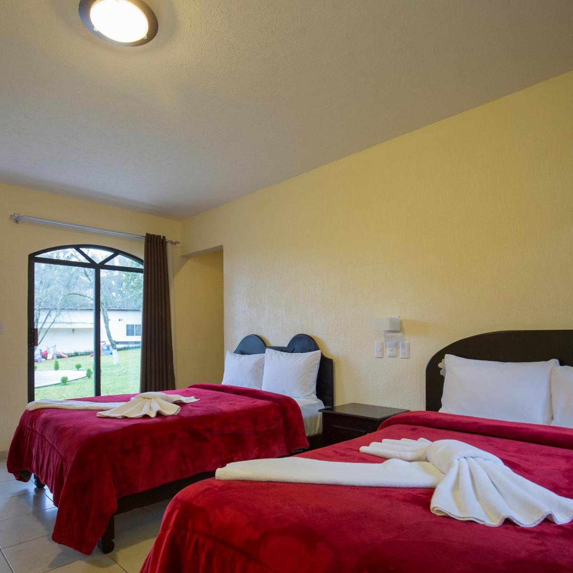 Room, Twin Beds