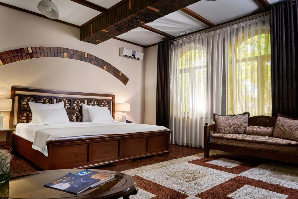 TOP Platan Boutique Hotel 5/10