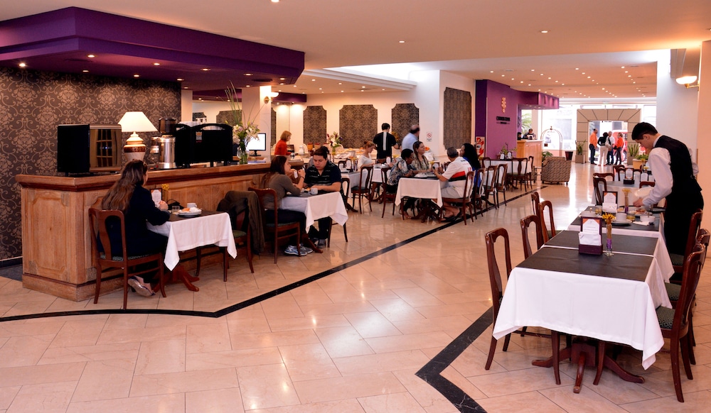 Centuria Hotel Buenos Aires 57/70