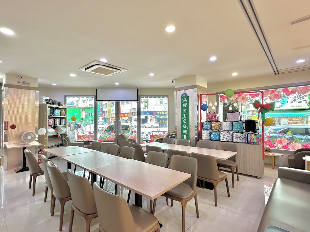 Beauty Trip Hotel 48/54