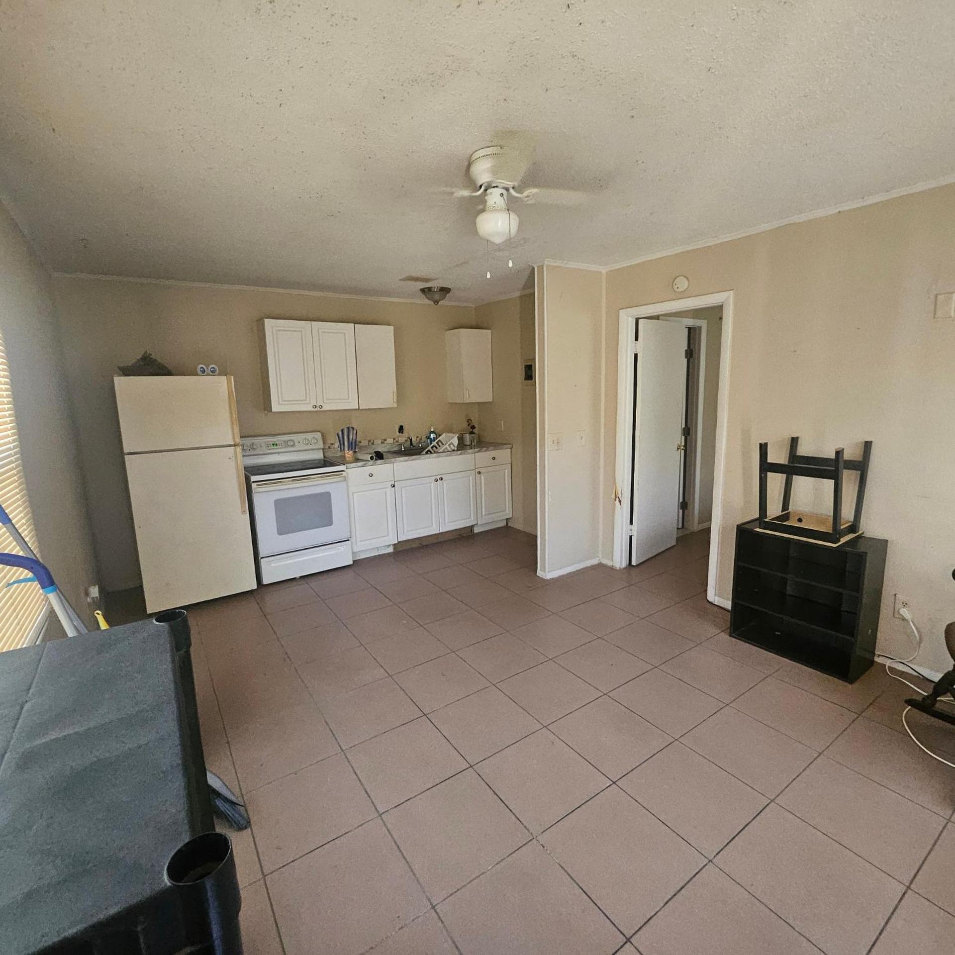 Sebastian Gardens Inn & Suites 3/20