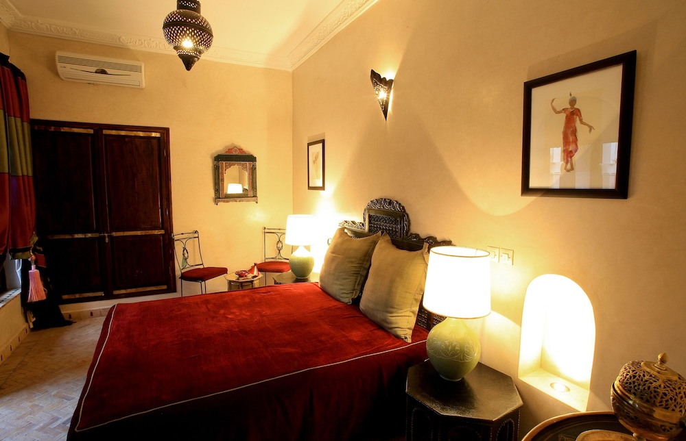 RIAD DJEMANNA 7/35