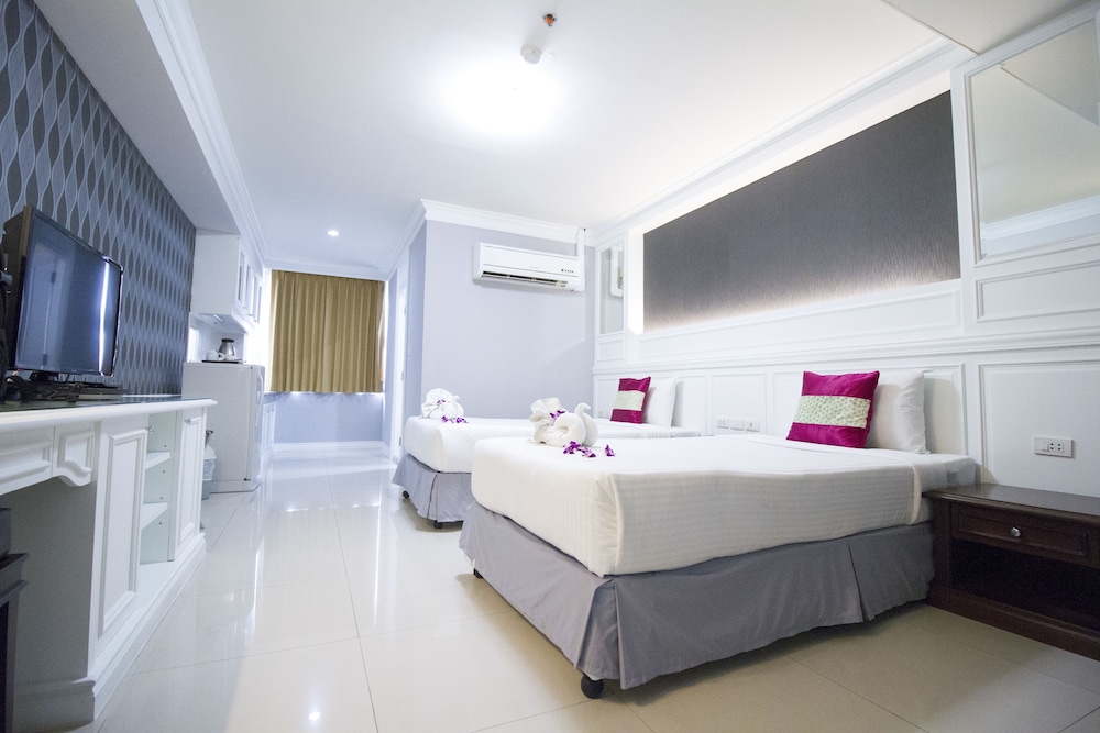 Convenient Park Hotel 16/45