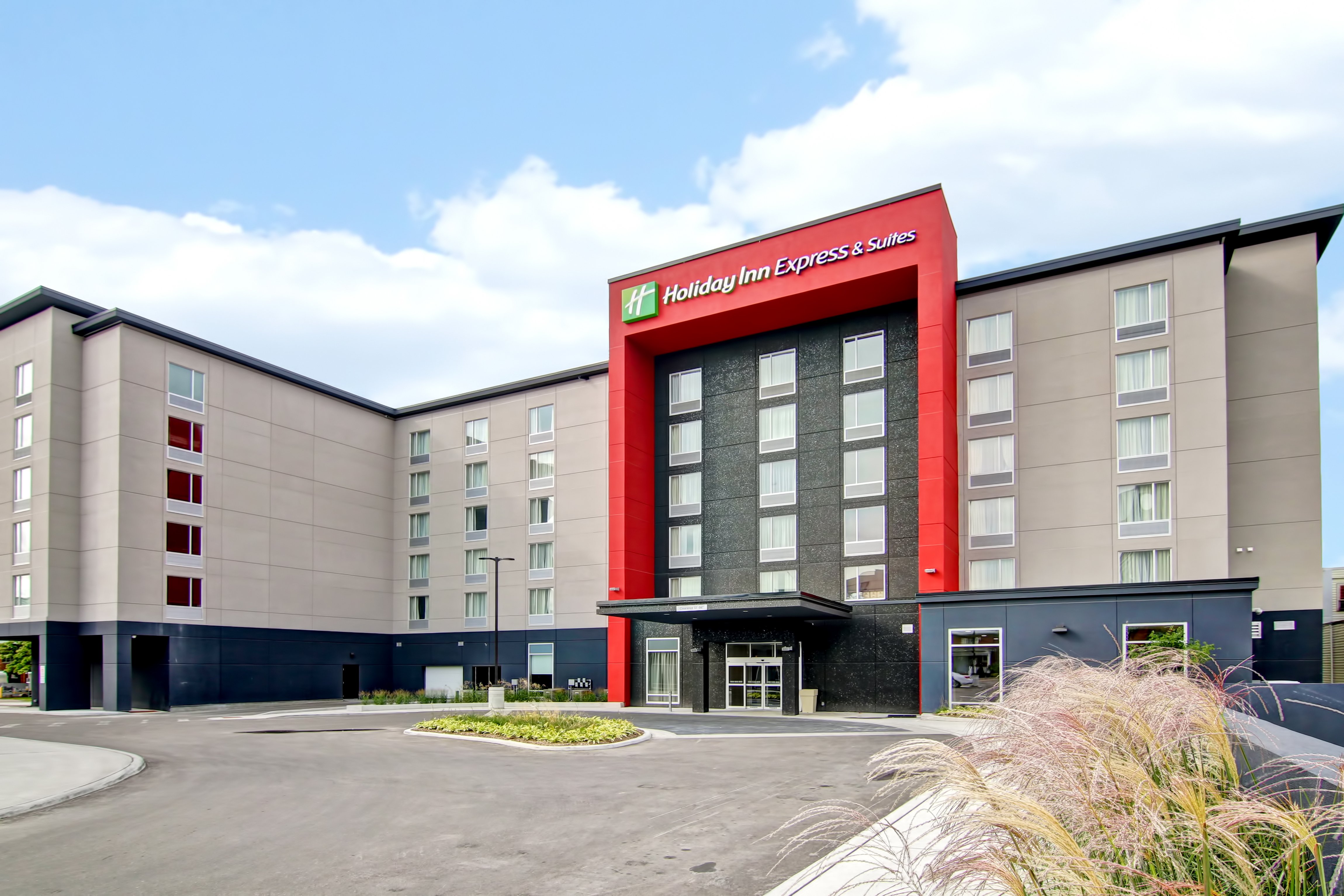 Holiday Inn Express Suites Oshawa Downtown Toronto Area 48/56