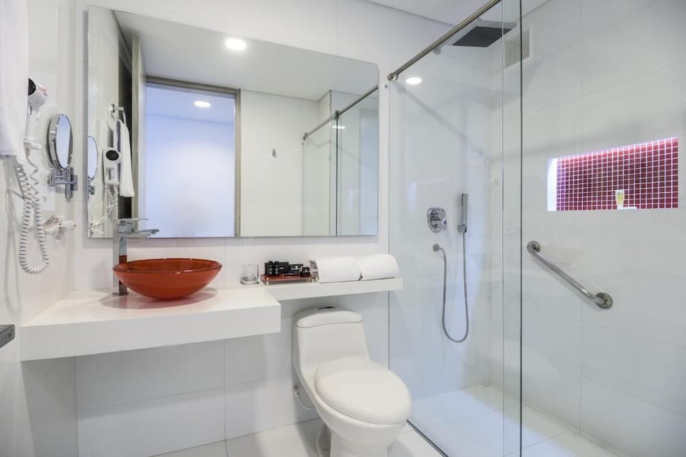 Hotel Black Tower Premium 12/70