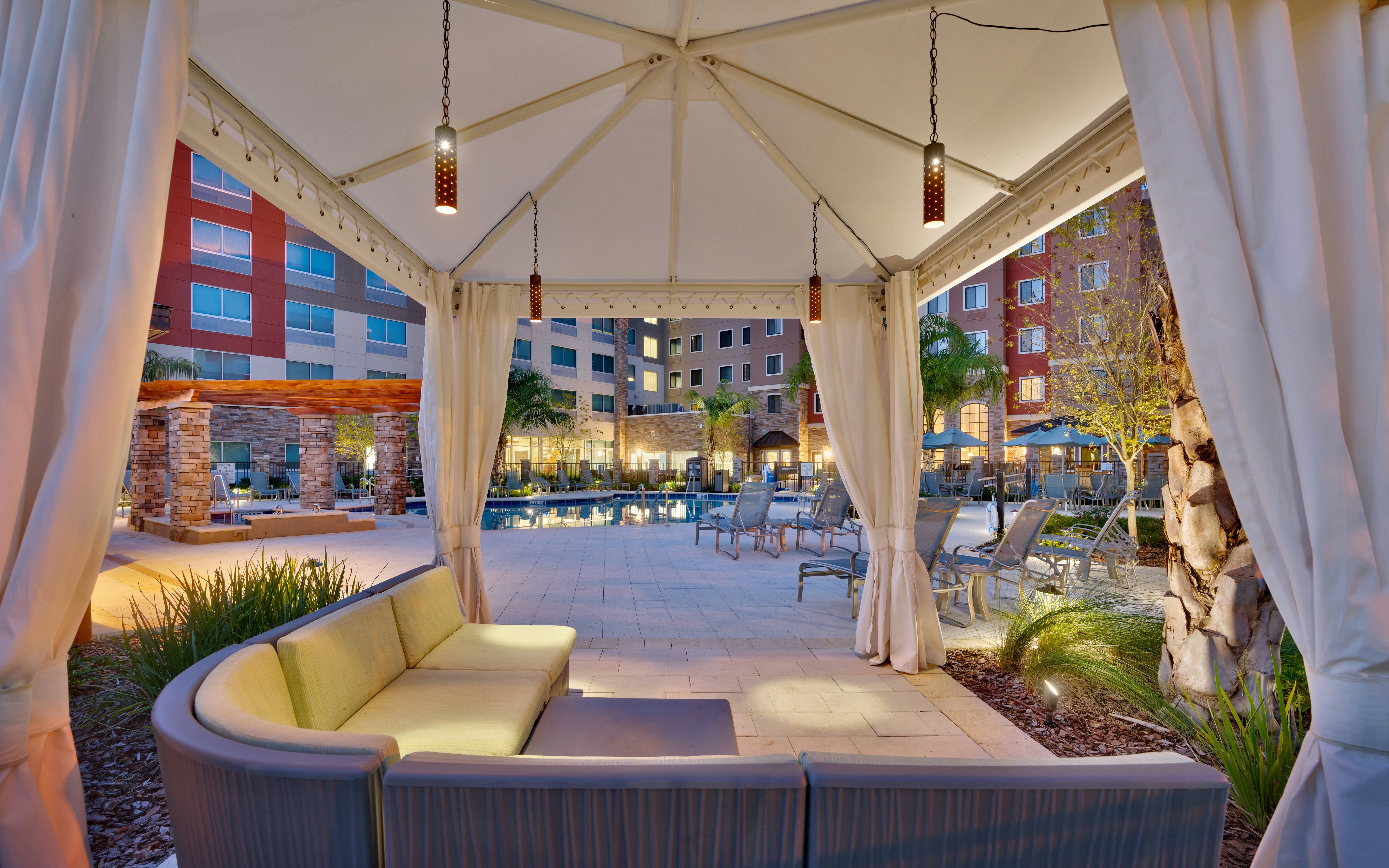 STAYBRIDGE SUITES GAINESVILLE I-75 42/68