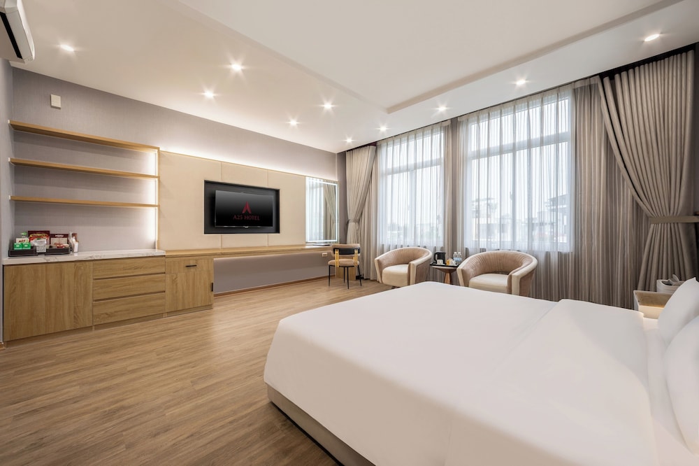 DELUXE, SUITE