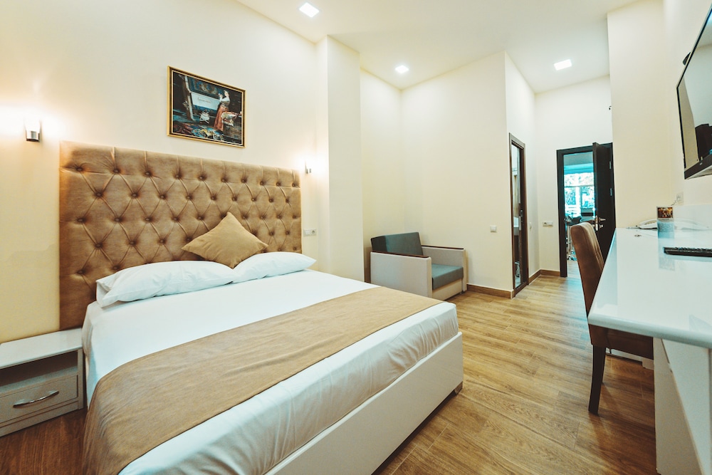 L'image Art Hotel 9/27