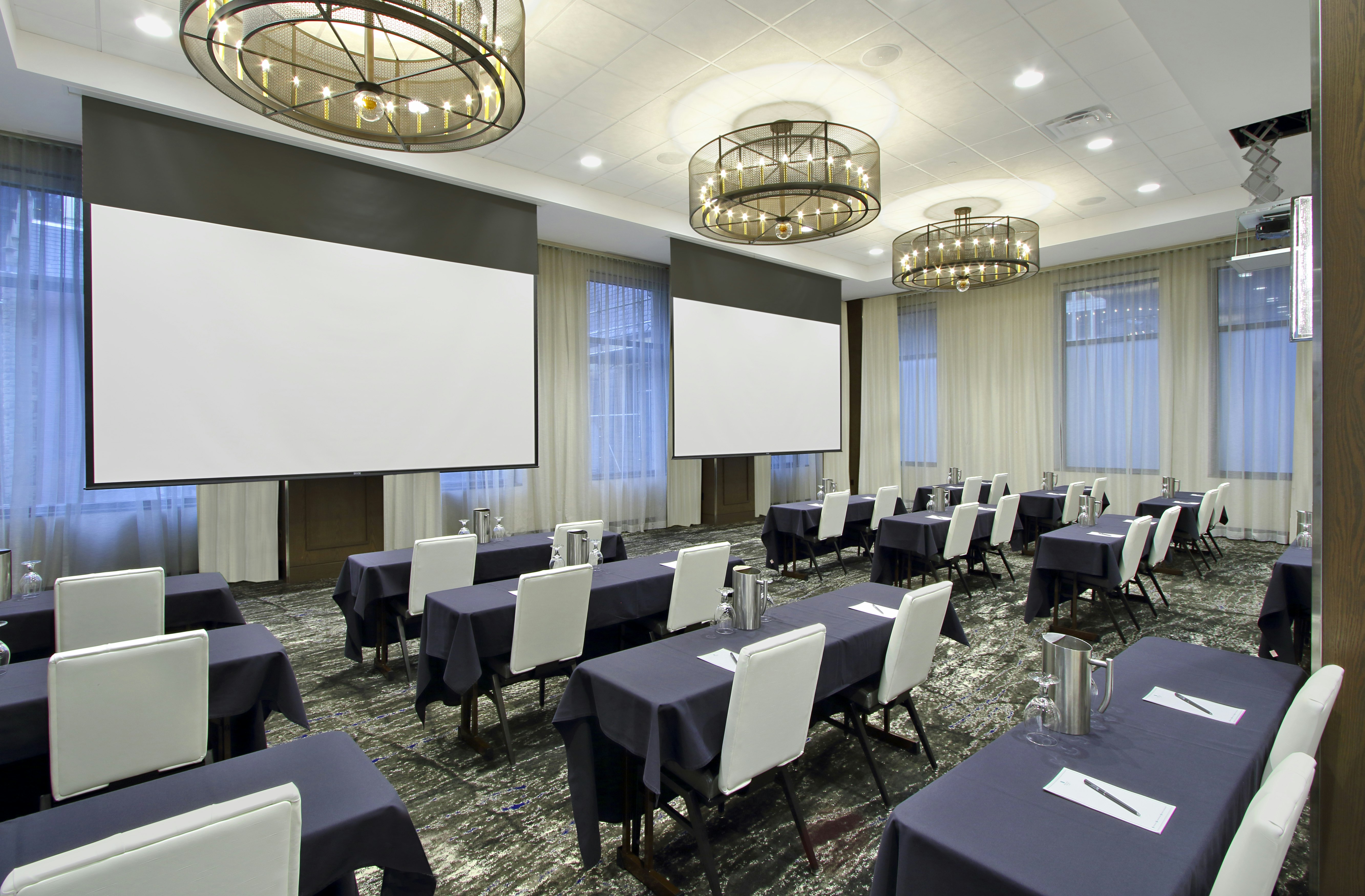 Embassy Suites By Hilton Pittsburgh Downtown 51/57
