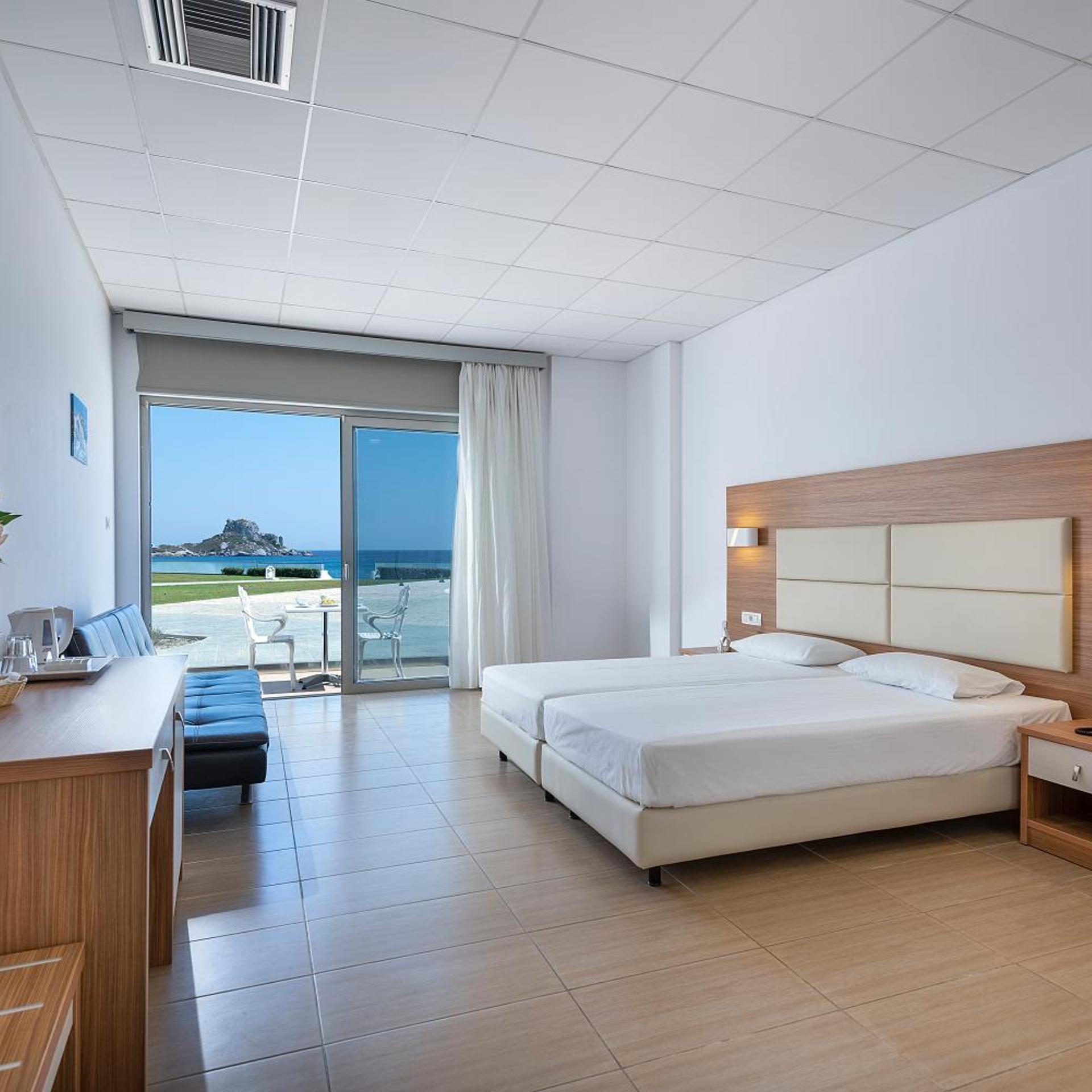Royal Bay Suites 20/63