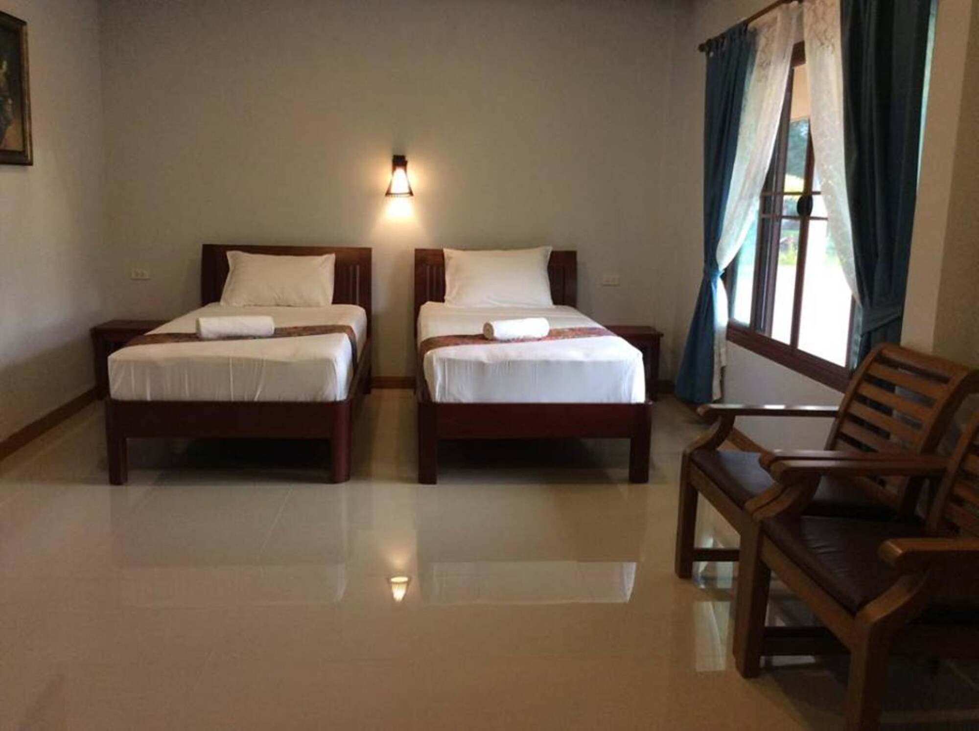 SUPERIOR, TWIN BEDS