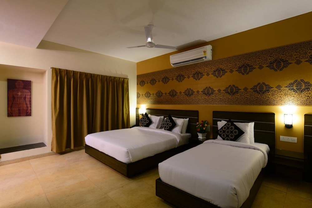 Matrix Inn Shirdi 18/46