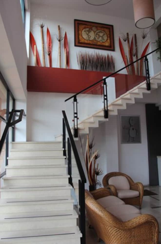 Hotel Real Zapopan 42/44