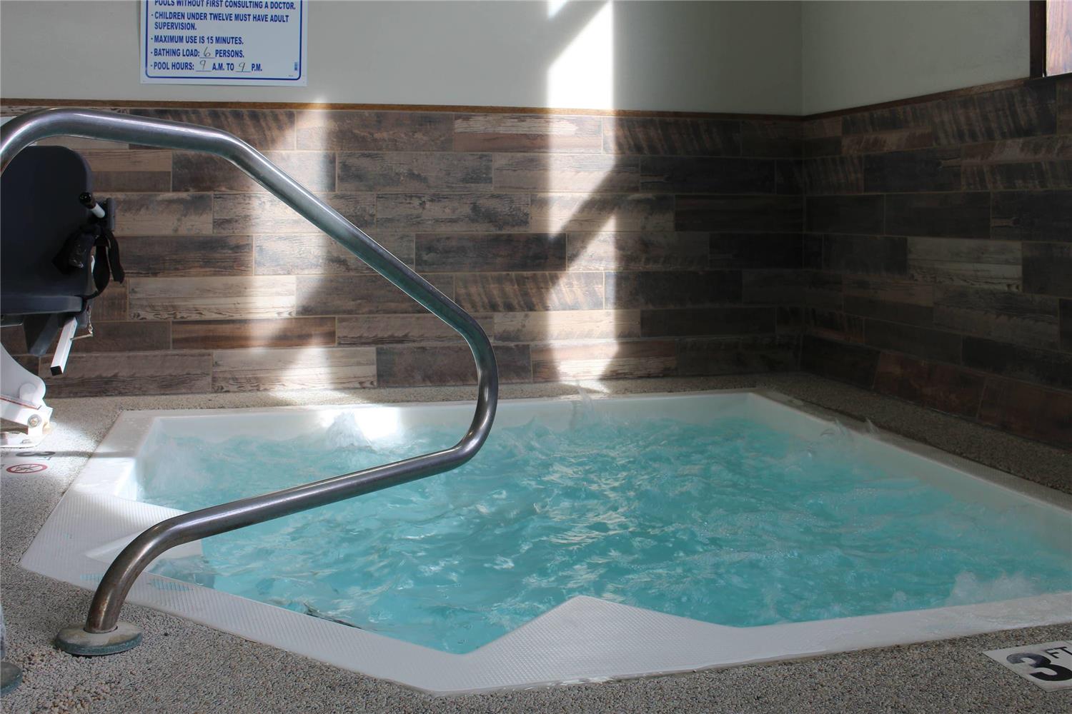 Quality Inn Spearfish I-90 11/16