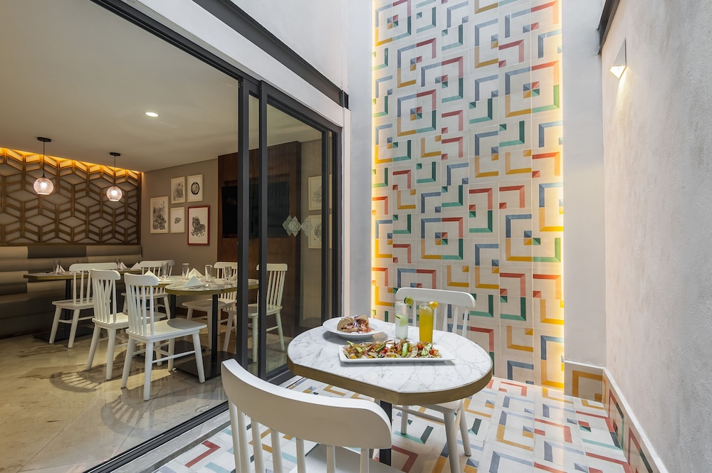 First Class Hotel Providencia By Fch Adults Only 39/50