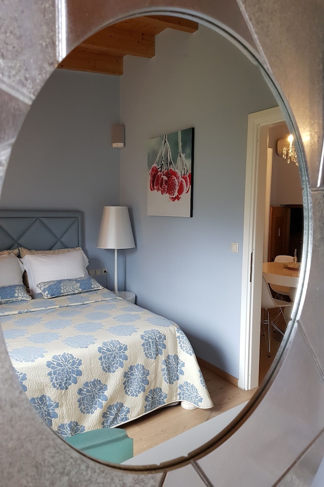 Forest Suites Boutique Hotel 27/79