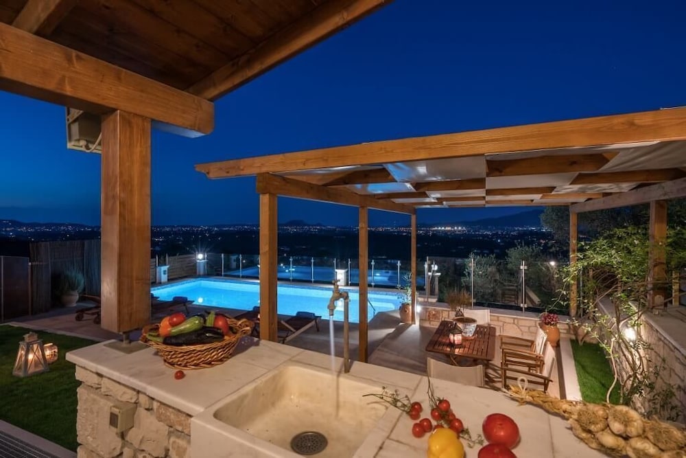 Villa Clairy 6/25
