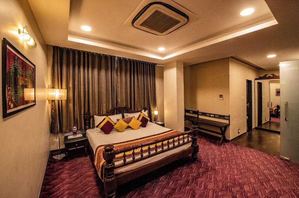Brilliant Hotel & Convention Center 14/49